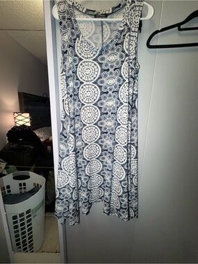 Women's Navy and White Floral Circle Print Dress